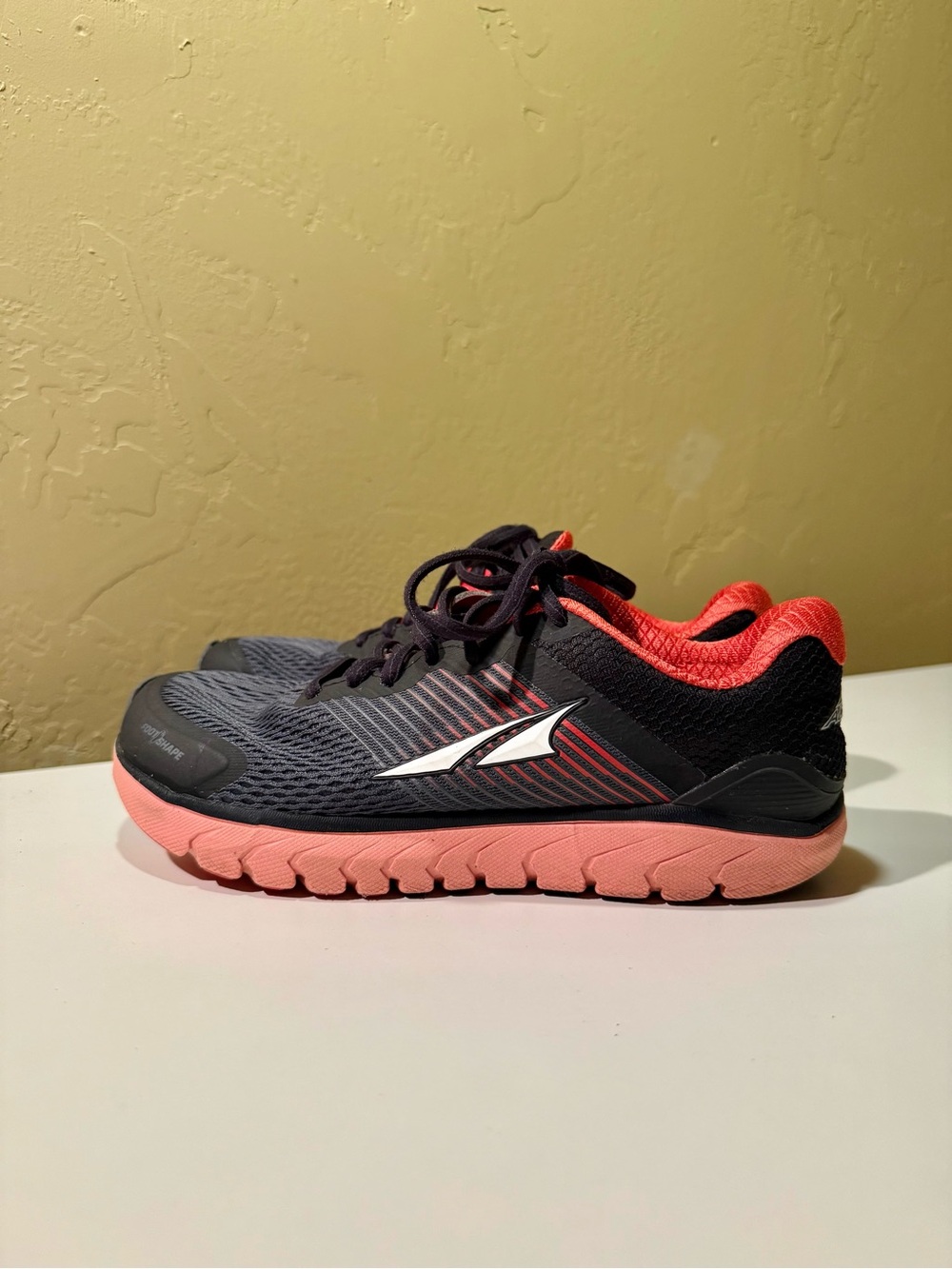 Altra Provision 4 Shoes Women's Size 6.5
